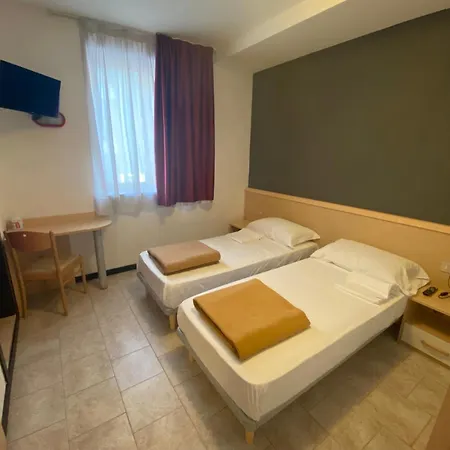 Mazzini ليدو دي يسولو