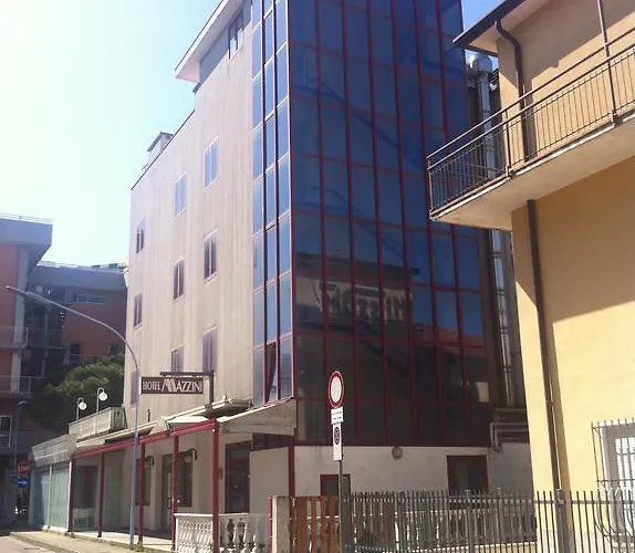 Hotel Mazzini 3*