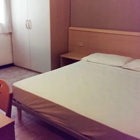 Hotel Mazzini Τζεσόλο Λίντο